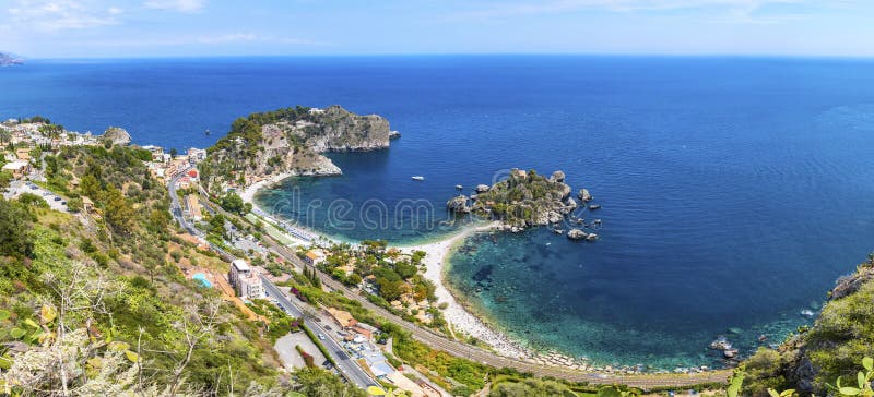Insel und Strand Isola Bella in Taormina, Sizilien, Italien lizenzfreies stockbild Insel und Strand Isola Bella in Taormina, Sizilien, Italien lizenzfreies stockbild