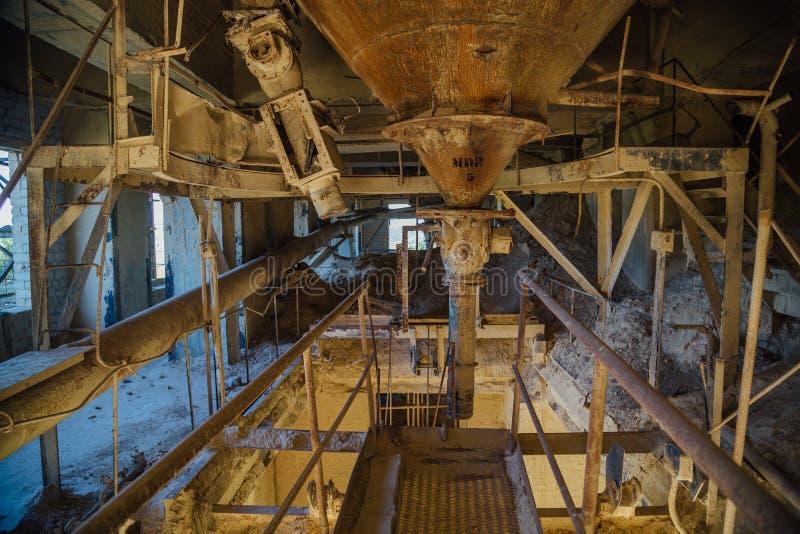 Inside The Elevator Of An Abandoned Lime Plant Stock Image