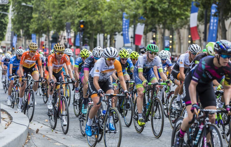 Inside the Feminine Peloton in Paris La Course by Le Tour De F Inside the Feminine Peloton in Paris La Course by Le Tour De F