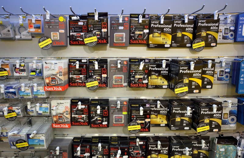 B&H Photo Store in NYC editorial stock photo. Image of states 129962213