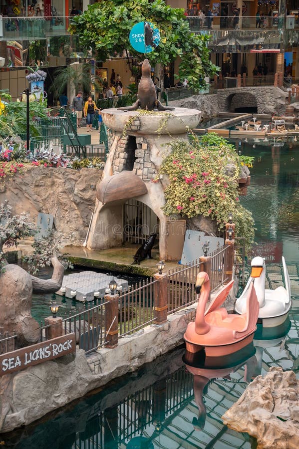Inside the West Edmonton Mall Editorial Photography Image of famous