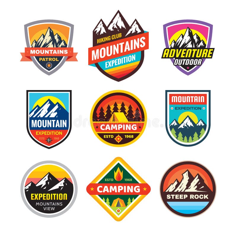 Insieme dei distintivi all'aperto di concetto di avventura, emblema di campeggio di estate, logo di scalata di montagna nello sti