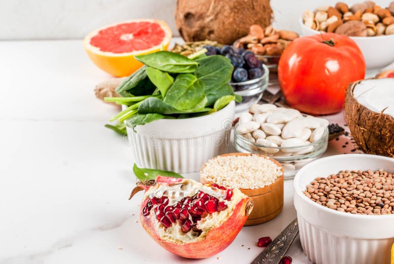Insieme di alimento sano organico fotografia stock Insieme di alimento sano organico fotografia stock