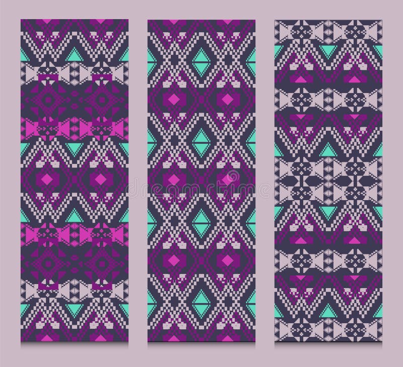 Insieme di vettore delle insegne o delle carte con i modelli decorativi tribali Stile ornamentale azteco illustrazione di stock Insieme di vettore delle insegne o delle carte con i modelli decorativi tribali Stile ornamentale azteco illustrazione di stock