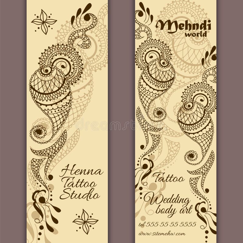 Insieme di vettore delle insegne o delle carte nello stile ornamentale indiano Ornamento di Mehndi Paisley illustrazione vettoriale Insieme di vettore delle insegne o delle carte nello stile ornamentale indiano Ornamento di Mehndi Paisley illustrazione vettoriale