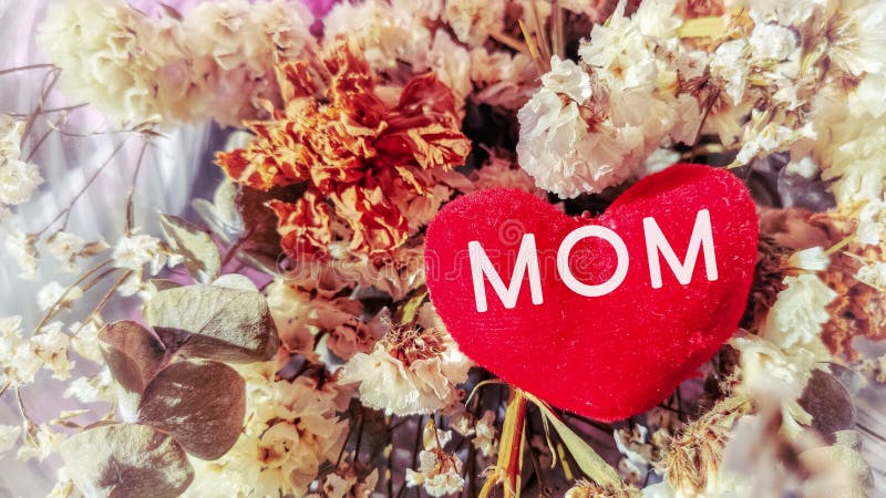 Inspirational Love Concept - MOM Text on Heart Shaped in Vintage Stock ...