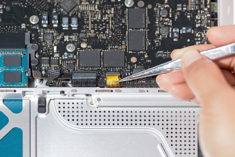 Install ribbon cable stock image. Image of brown, computer 81398725