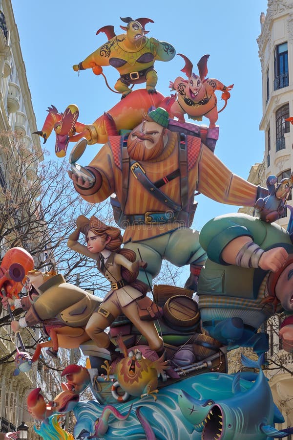installation-of-the-figure-at-the-fallas-festival-2025-editorial