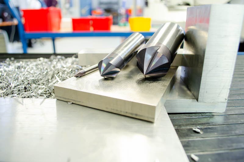 Instrumente industriale de precizie pentru industria metalurgică. tăietori și perforatoare. royalty free stock images