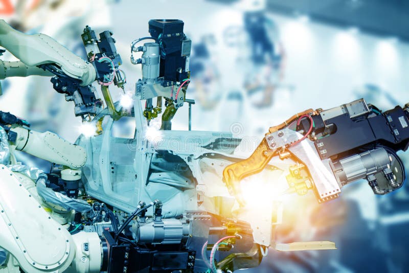 Intelligente Fabrik Iot, Industrie 4 0 Technologiekonzept, Roboterarm im Automatisierungsfabrikhintergrund mit gefälschtem Sonnen