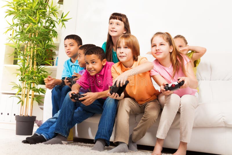 26 Best Online Games to Play With Friends For Fun While ...