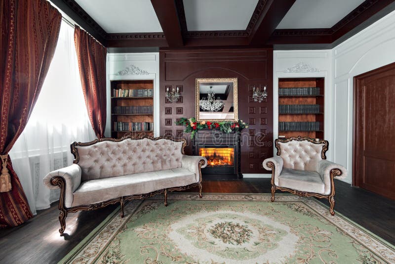 Interior de lujo de la biblioteca casera Salón con muebles elegantes imagen de archivo Interior de lujo de la biblioteca casera Salón con muebles elegantes imagen de archivo