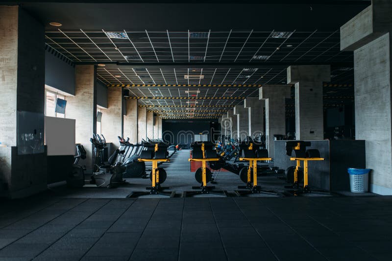 Interior del club de fitness Gimnasio nadie