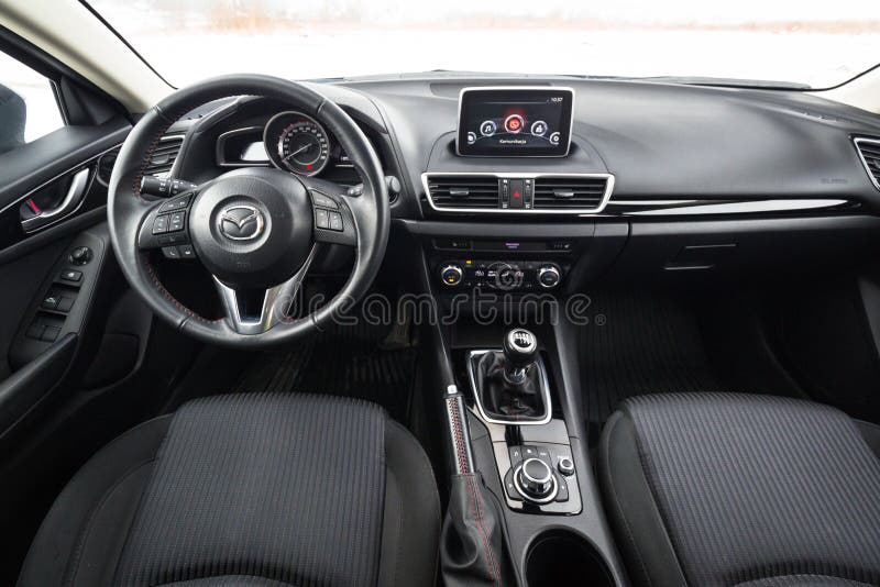  Interior Del Negro De Mazda 3 Foto editorial - Imagen de popular, nuevo:  109772551