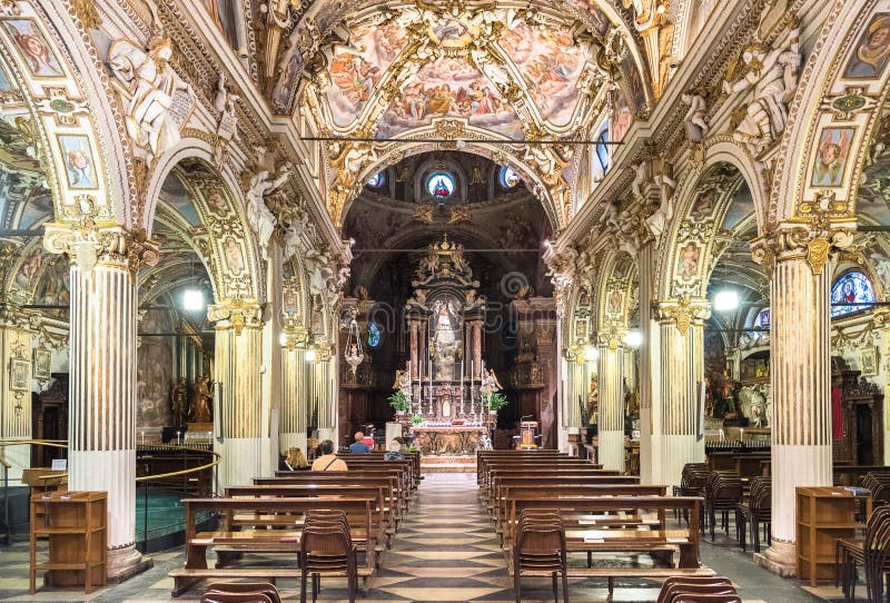 Interior Del Santuario De Santa Maria Del Monte Imagen editorial