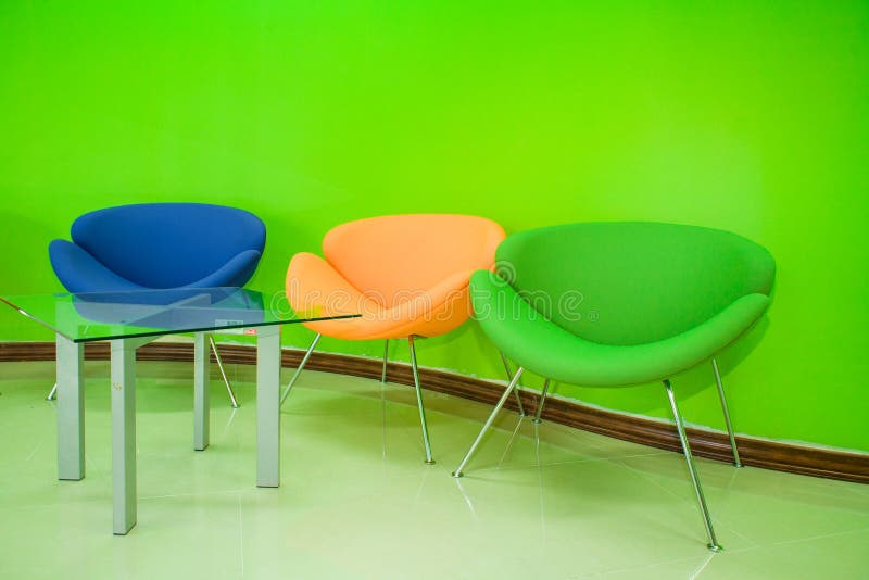 Interior design dell'ambiente verde moderno dell'ufficio fotografia stock libera da diritti Interior design dell'ambiente verde moderno dell'ufficio fotografia stock libera da diritti
