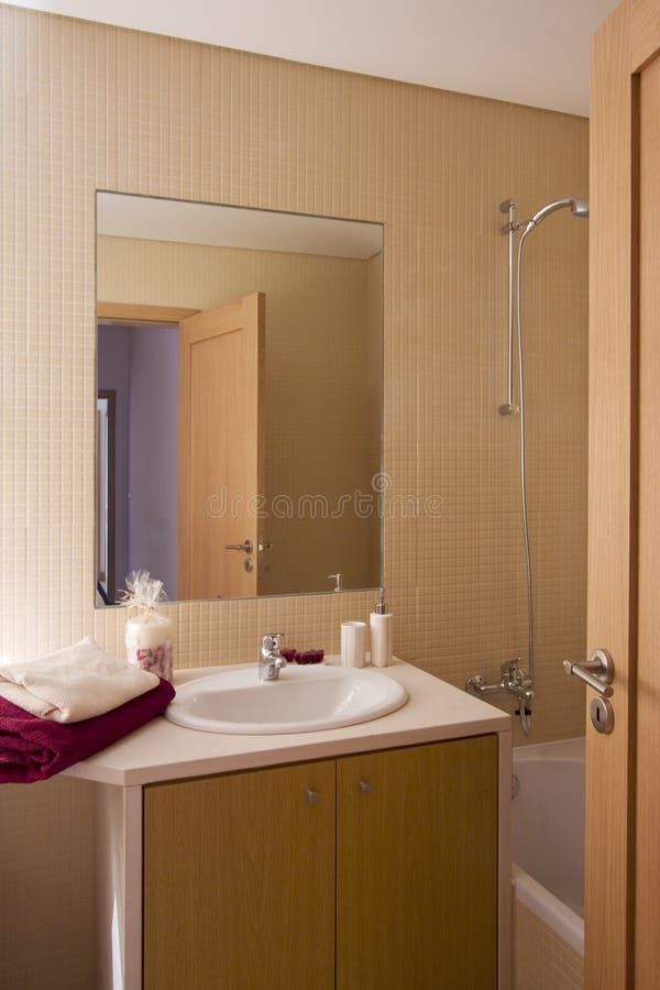 Interior de casa de banho fotografia de stock royalty free