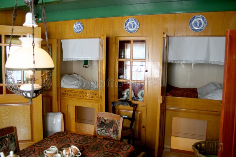 Interior do museu de Urk na antiga câmara municipal imagens de stock royalty free