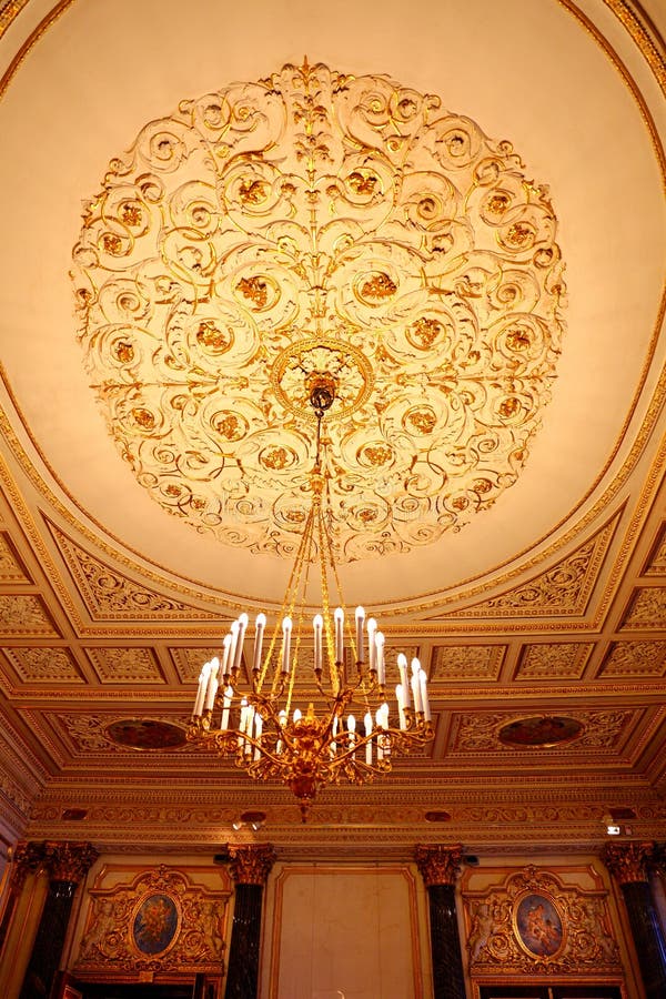 Interior do palácio do inverno do eremitério do estado fotografia de stock