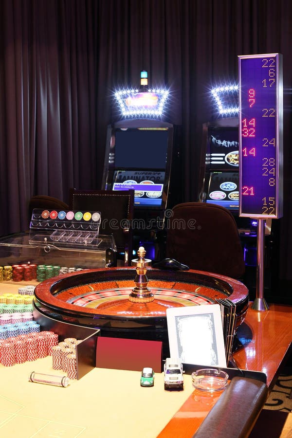 194 Smartphone Isolated Casino Stock Photos - Free & Royalty-Free Stock  Photos from Dreamstime