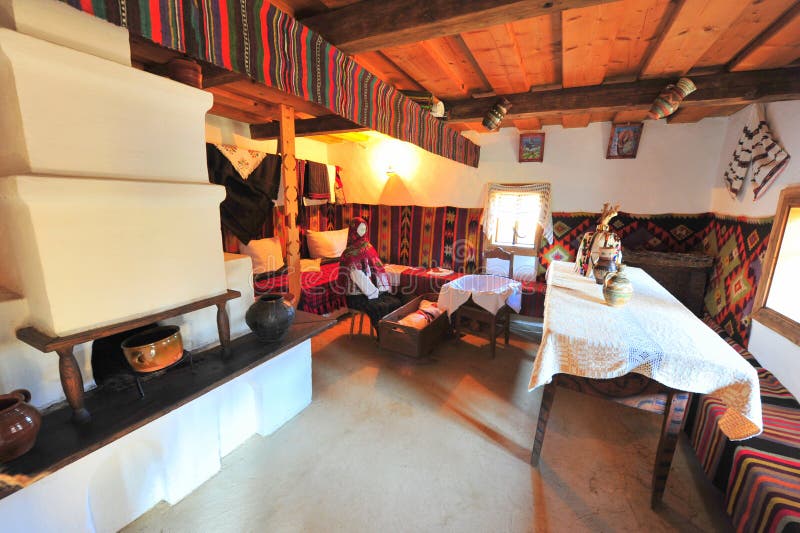 Interior home rural tradicional de Bucovina fotografia de stock Interior home rural tradicional de Bucovina fotografia de stock