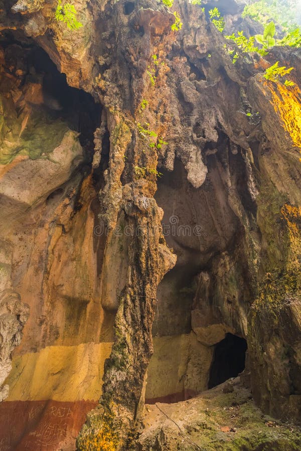 Interior Limestone formations in the Batu Caves, Kuala Lumpur stock photography Interior Limestone formations in the Batu Caves, Kuala Lumpur stock photography