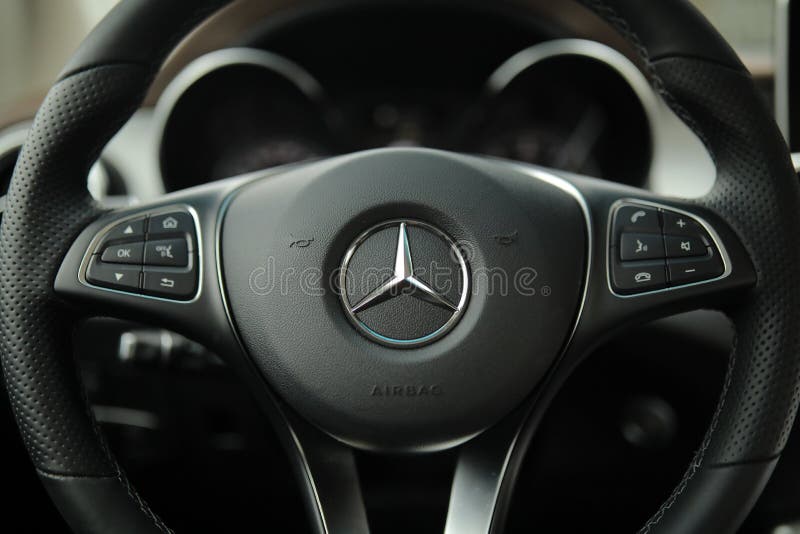 526 Mercedes Benz Logo Steering Wheel Stock Photos Free & Royalty
