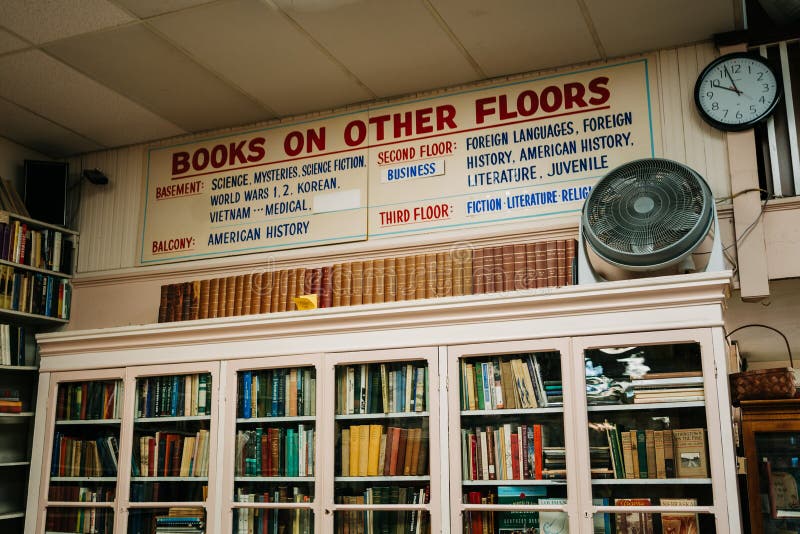 Interior of Ohio Book Store, Cincinnati, Ohio Editorial Photography