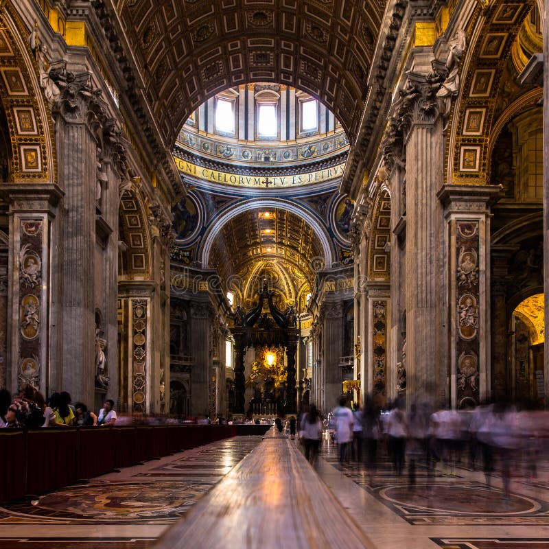 Basilica Di San Pietro In Vaticano Persone Sepolte Interior View Of Basilica Di San Pietro In Vaticano Stock Photo - Image