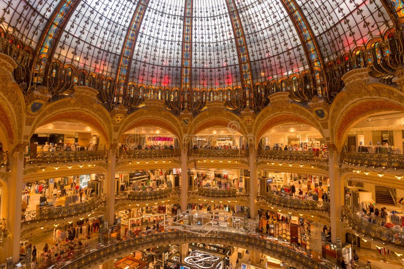 View from galeries lafayette paris hi-res stock photography and images -  Alamy