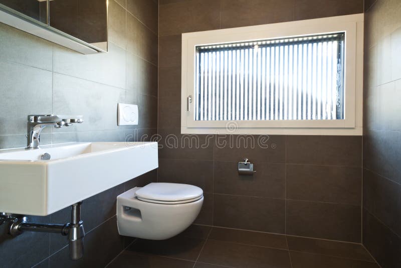 Interiore, stanza da bagno fotografie stock libere da diritti Interiore, stanza da bagno fotografie stock libere da diritti