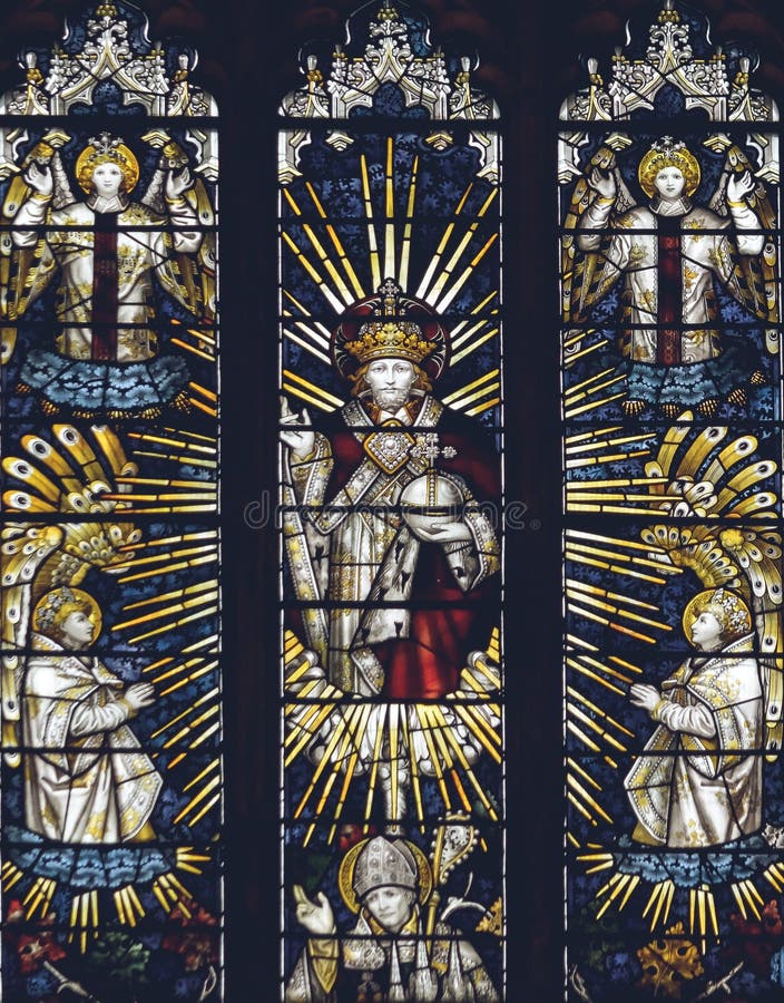 Interiores da catedral de Lichfield - vitral em Transe sul foto de stock Interiores da catedral de Lichfield - vitral em Transe sul foto de stock