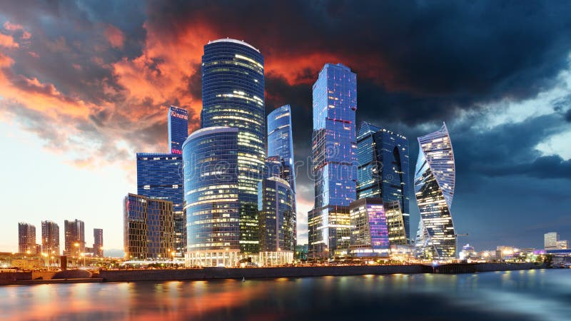 Internationell aff?rsmitt f?r Moskva, Ryssland royaltyfri bild Internationell aff?rsmitt f?r Moskva, Ryssland royaltyfri bild