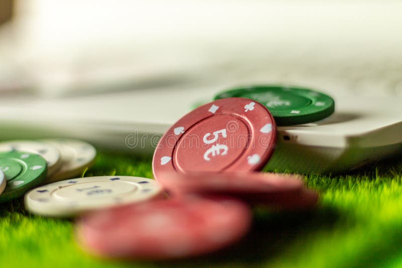 Internet gambling services. Betting on the Internet and winning money with games of chance. Play poker at home. Internet gambling services. Betting on the Internet and winning money with games of chance. Play poker at home
