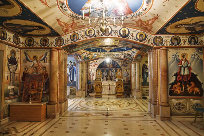 Religione Ortodossa Rumena In Cosa Credono L'iconostasi Della Natività Rumena Della Chiesa Ortodossa Del Vergine a