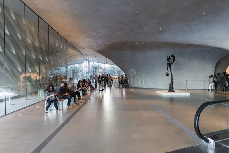 Intérieur de large Art Museum contemporain photo libre de droits Intérieur de large Art Museum contemporain photo libre de droits