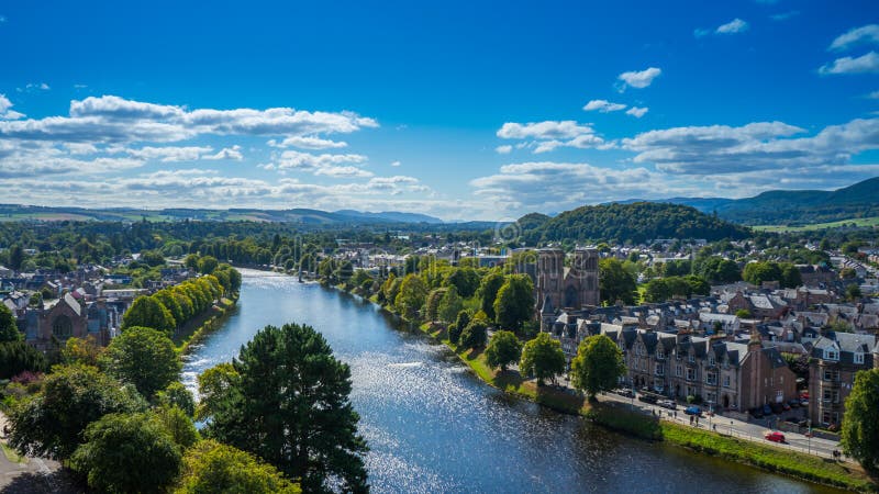 Inverness z rzecznym Ness zdjęcia stock Inverness z rzecznym Ness zdjęcia stock