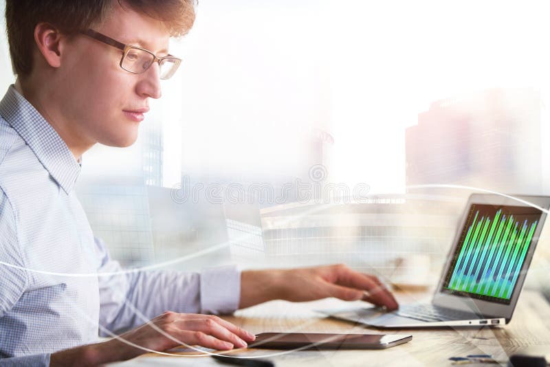 Investering en financieel verslagconcept stock foto's