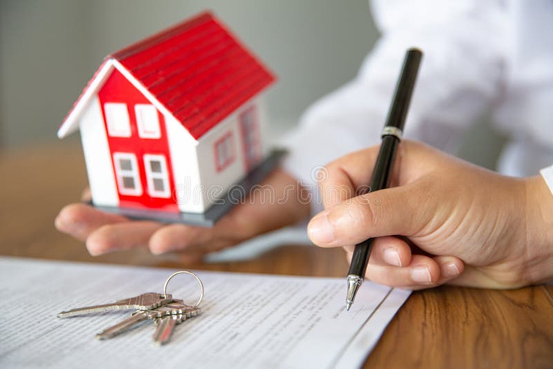 Investors signed a contract, Buying and selling real estate. Property investment and house mortgage financial concept. Investors signed a contract, Buying and selling real estate. Property investment and house mortgage financial concept.