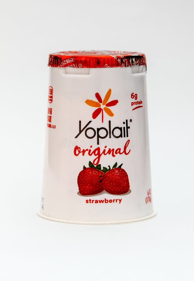 Iogurte de Yoplait imagem editorial. Imagem de aromatizado 88633000