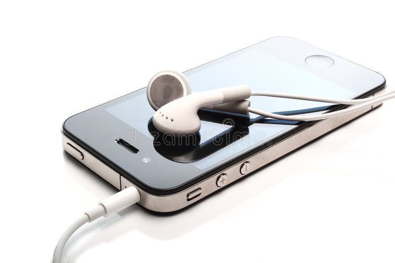 Iphone 4S and earphones on white. Iphone screen recording stock images, royalty-free photos and pictures