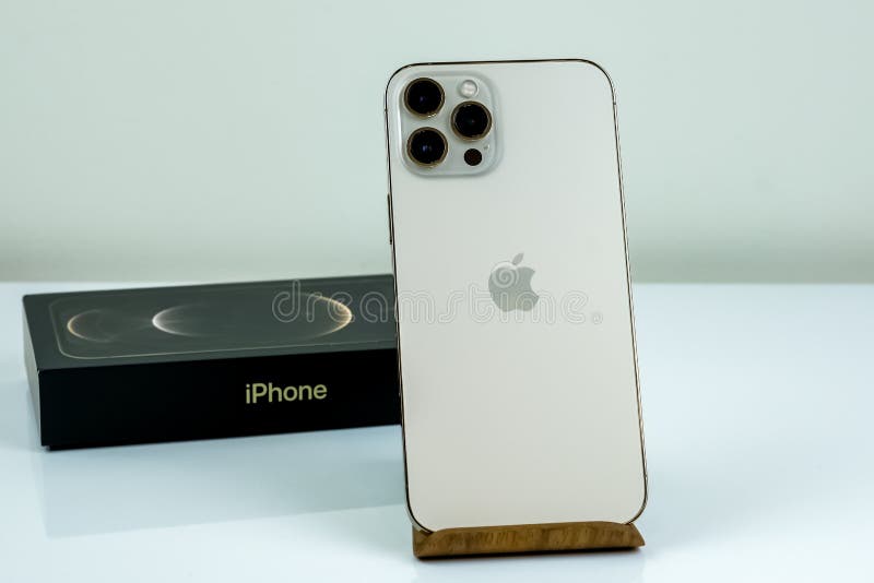 586 Max Box Photos Free Royalty Free Stock Photos From Dreamstime