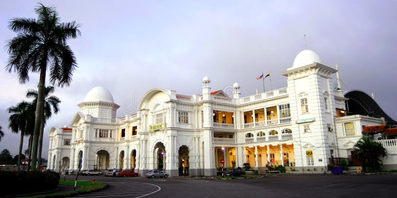 The Ipoh Railway Station editorial stock image. Image of station - 26840949