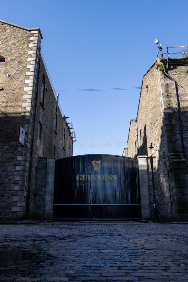 Ireland dublin view of guinness. james gate breery nära lagret royaltyfri bild