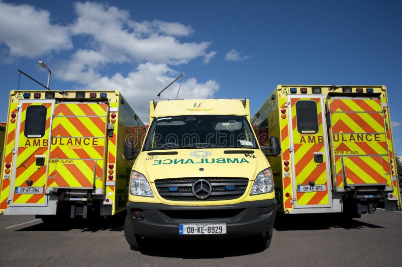 Irish Ambulance Service Editorial Photography Image 25950082