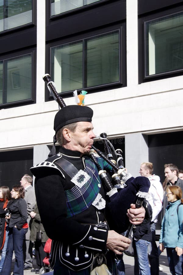Irish Man Playing Bagpipe Editorial Stock Image Image 13454729