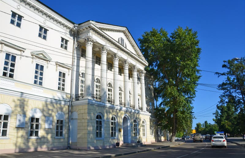 Белый дом, резиденция генерал-губернатора (здание Иркутского государственного ун