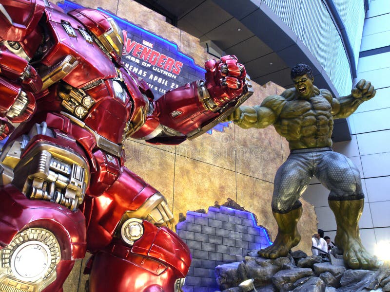 Iron Man Hulkbuster Vs Hulk In The Avengers Age Of Ultron Editorial