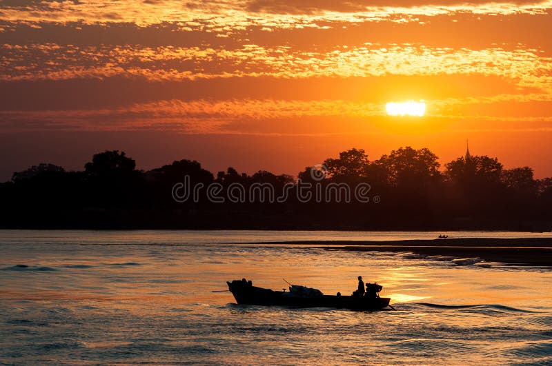 Irrawaddy river img