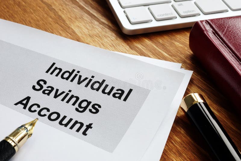 ISA Individual Savings Account Carte d'ufficio su una scrivania fotografia stock ISA Individual Savings Account Carte d'ufficio su una scrivania fotografia stock